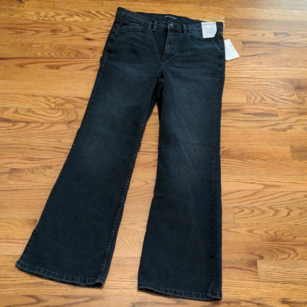 NWT Calvin Klein Super High Rise Flare Jeans Size 30